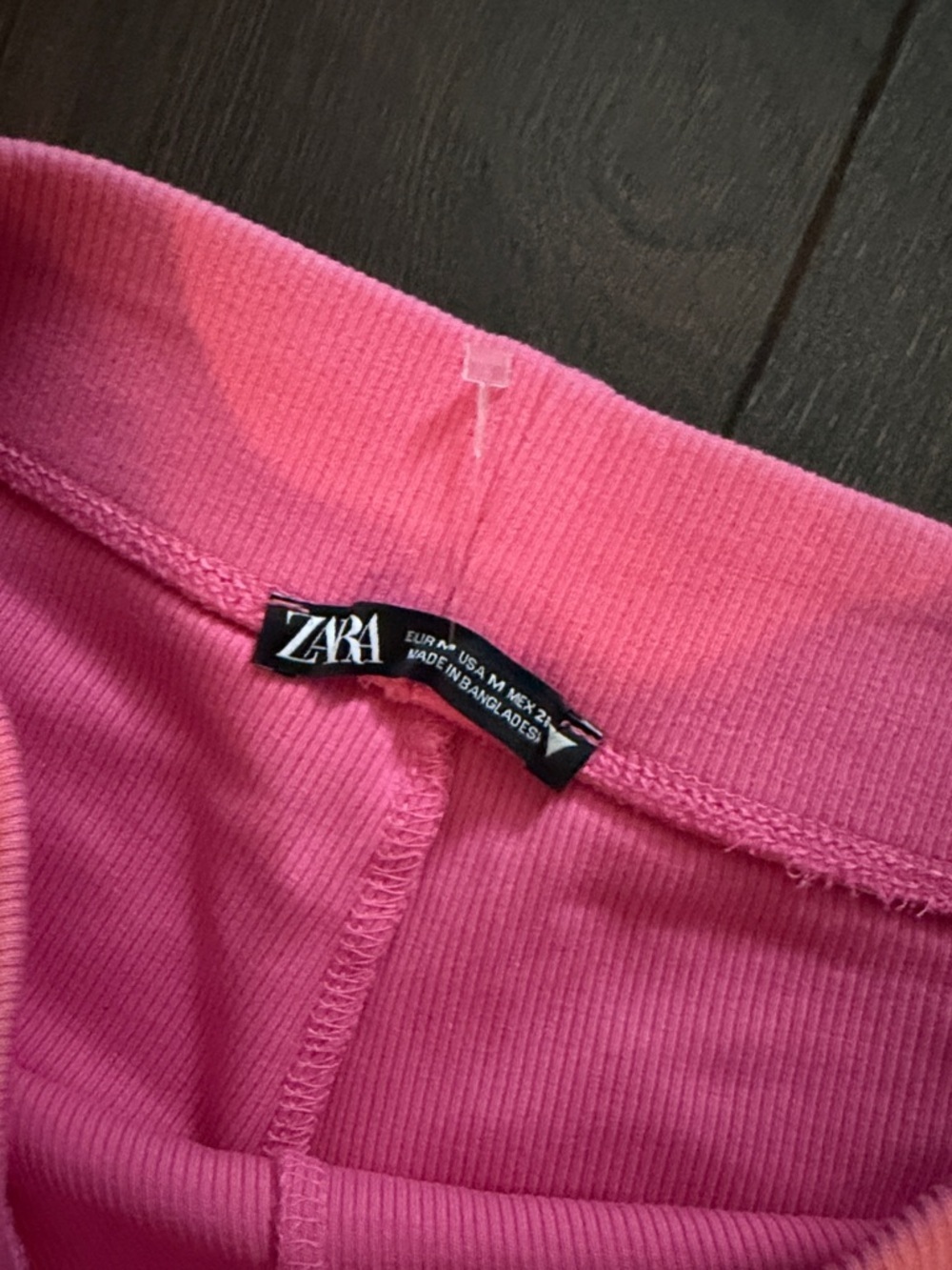 Zara pink ribbed hot shorts - Picture 2 of 2